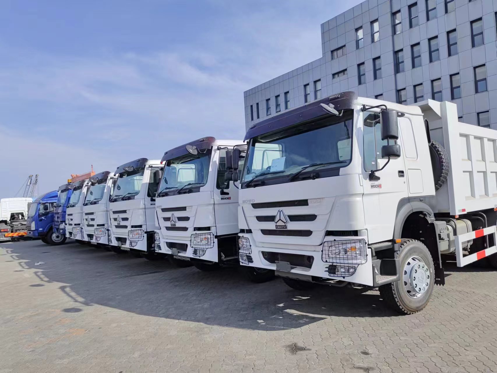 Sinotruk Howo 6 * 4 Қоқыс тастайтын жүк көлігі жеткізуге дайын